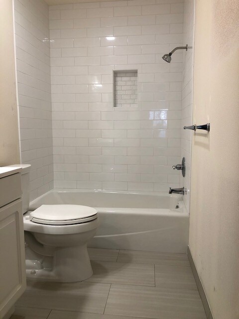 Guest Bathroom - 1741 Granville Ave