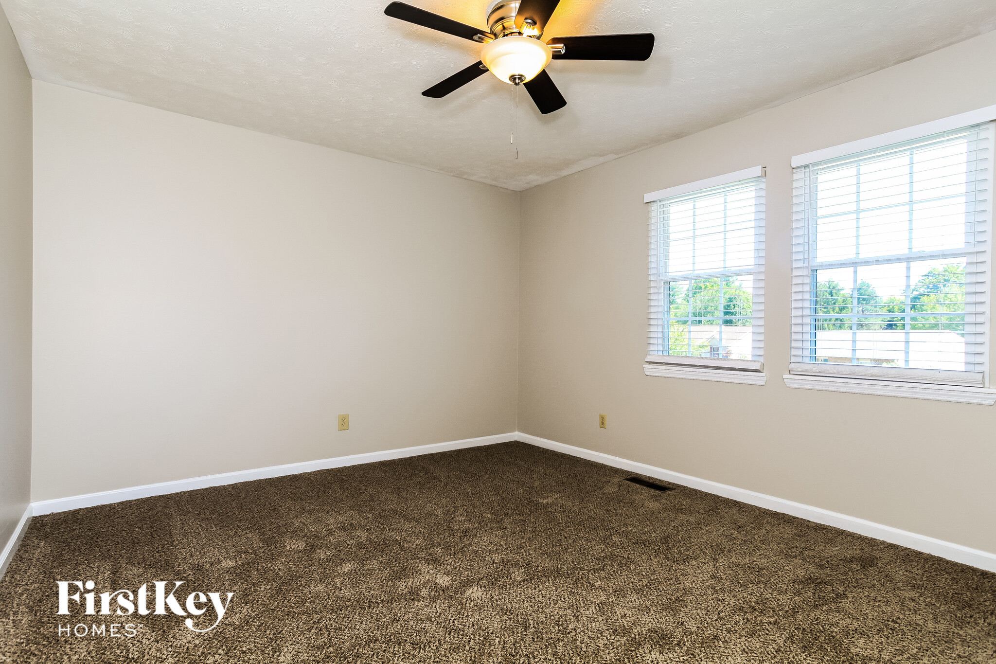 Building Photo - 2320 Firth St