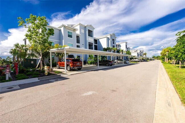 Building Photo - 14141 Heritage Landing Blvd