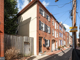 Building Photo - 706 N Bodine St