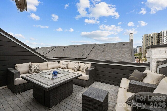 Building Photo - 1207 Minter Pl