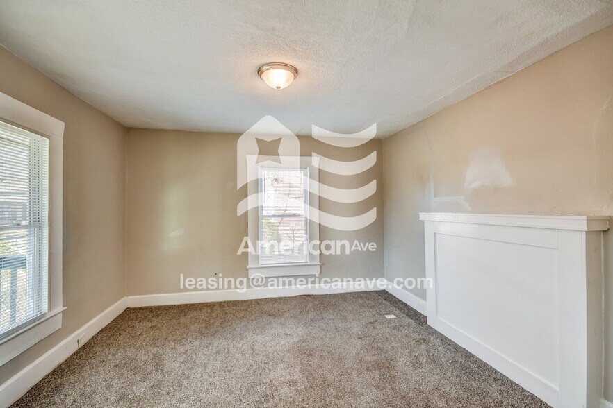 Building Photo - 625 27th St SW