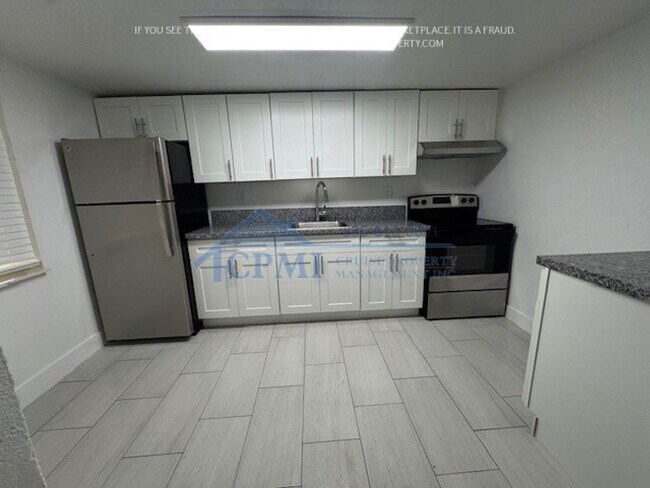 Interior Photo - 3810 SW 60 Ave Davie, FL 33314