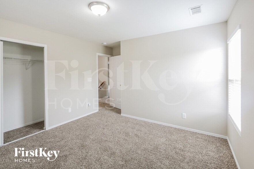 Building Photo - 9418 Prestbury Blvd