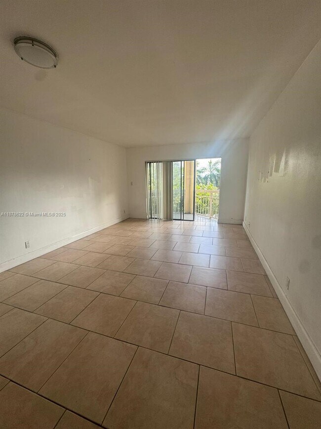 Building Photo - 8290 Lake Dr