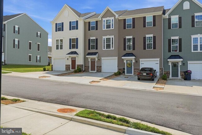 Building Photo - 8718 Stevenson Ln