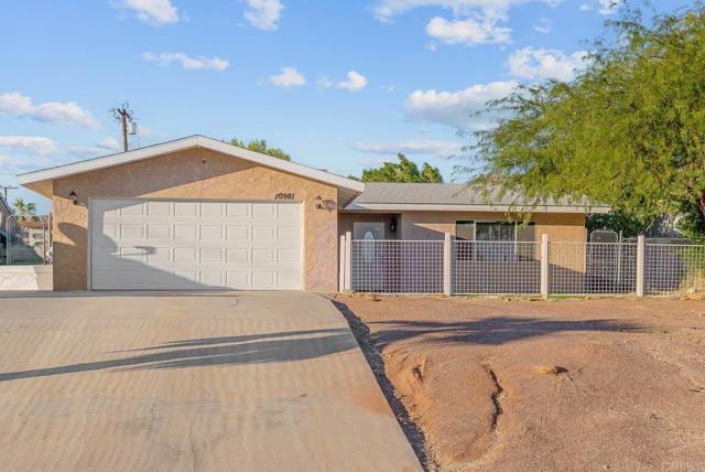 Building Photo - 10981 Santa Cruz Rd