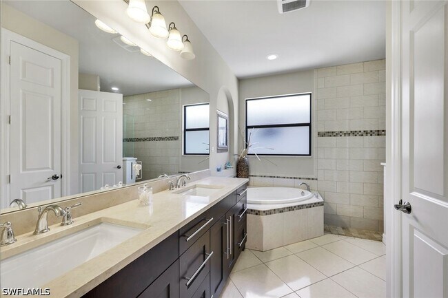 Building Photo - 1243 Briarwood Ct