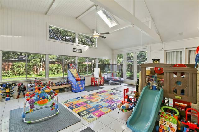 Building Photo - 13342 Peyton Dr