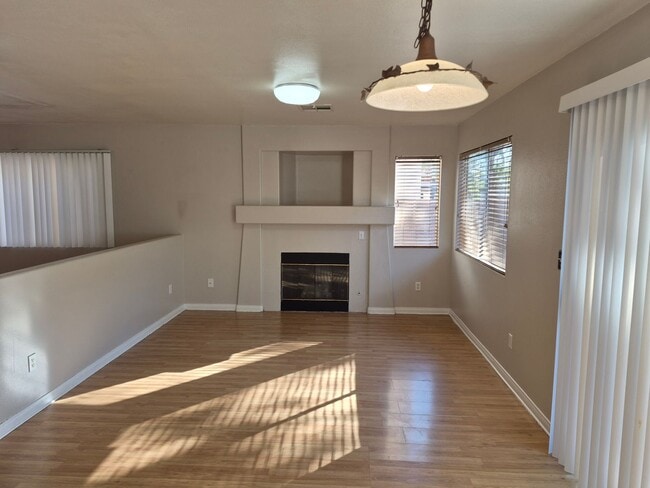 Building Photo - 812 Bow Creek Ln