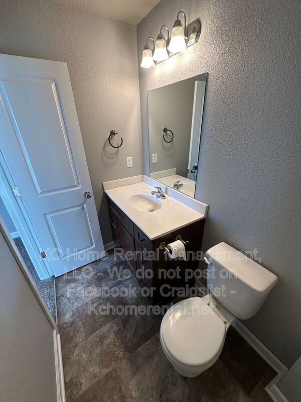 Building Photo - 10547 Kane Dr