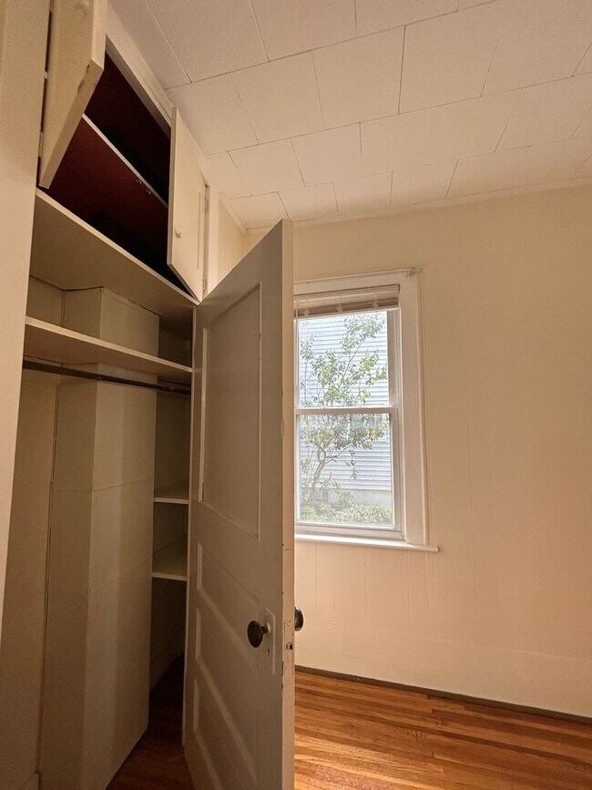 Building Photo - 205-207 Berkeley St