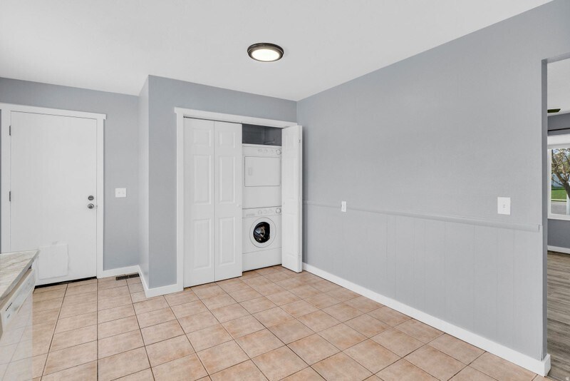 Building Photo - 12669 S 2525 W