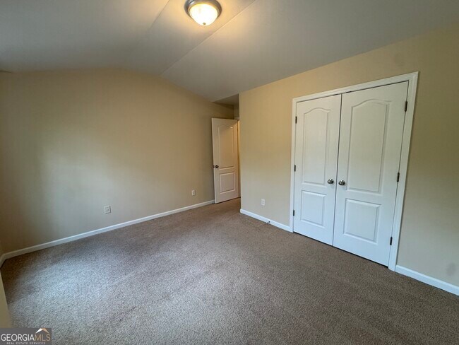 Building Photo - 1455 Blackstone Way