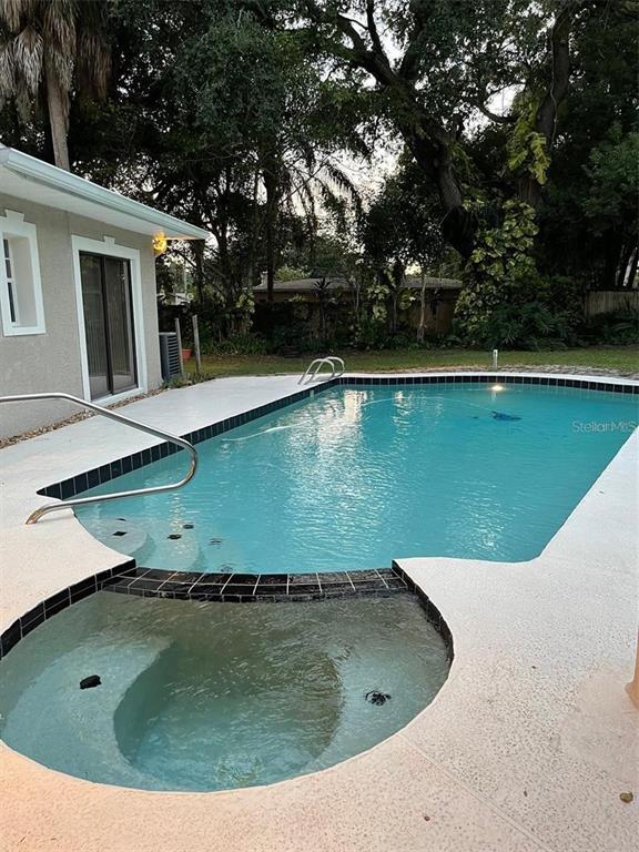 Building Photo - 3131 San Pedro St