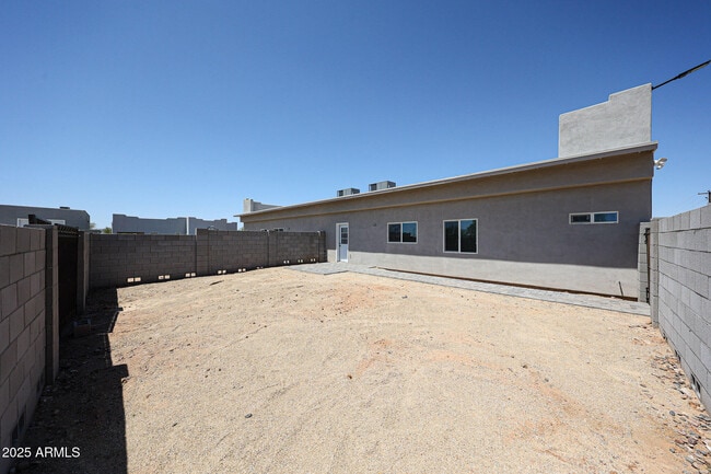 Building Photo - 22337 W Dove Valley Rd