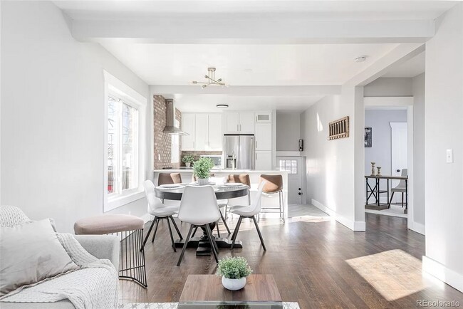 Building Photo - 4 Bed 2 Bath House with Great Location!