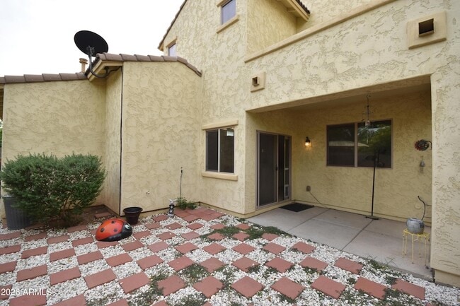 Building Photo - 7117 N 73rd Dr