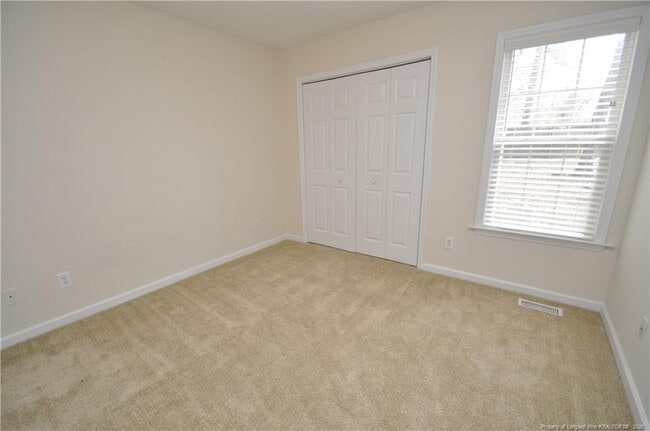 Building Photo - 701 Kavkaz St