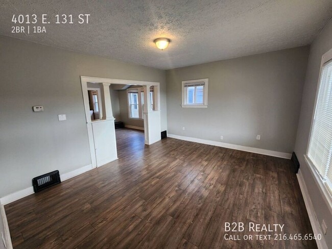 Building Photo - 4013 E. 131 ST-