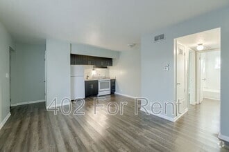 Building Photo - 1015 N 47th Ave