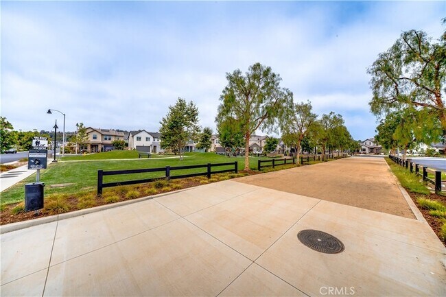 Building Photo - 32391 Harvest Dr