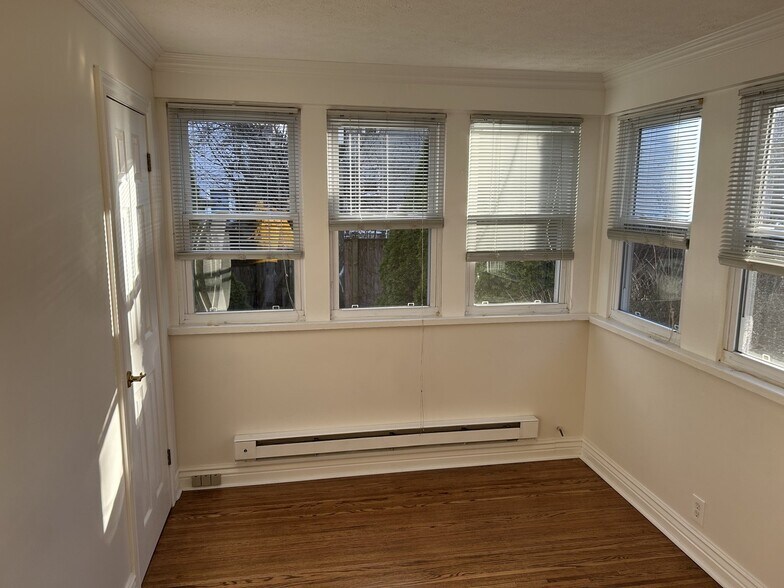 Building Photo - 137 Harvard St