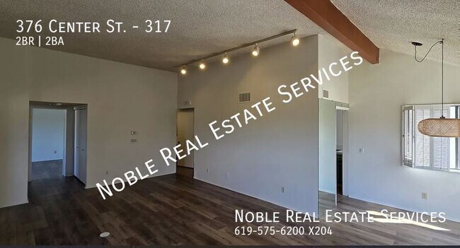 Building Photo - 376 Center St