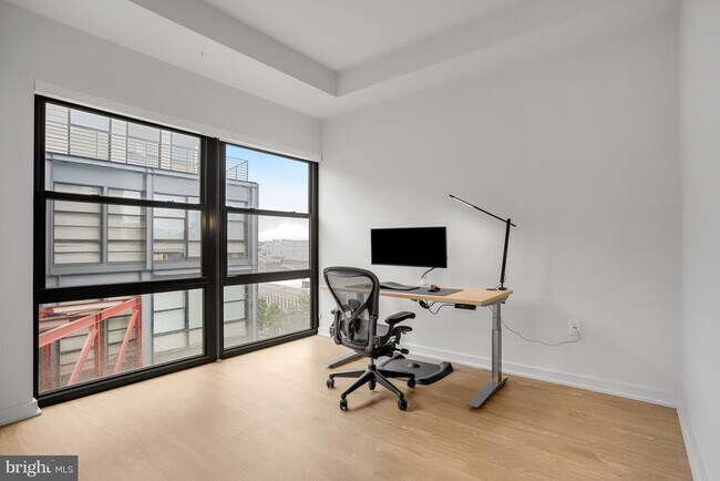 Building Photo - 1625 Eckington Pl NE