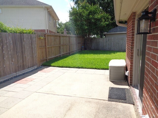 Building Photo - 13006 Brayton Ct