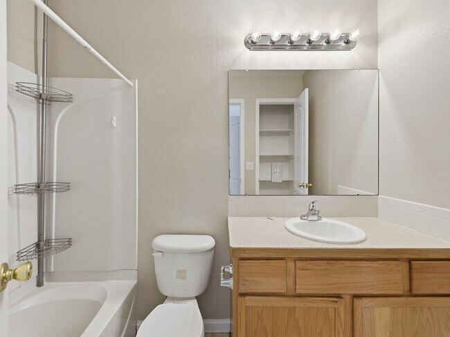 Building Photo - Recently Refreshed 3 Bed, 2.5 Bath Duplex with Fenced Yard — Available Now in Evans, CO!