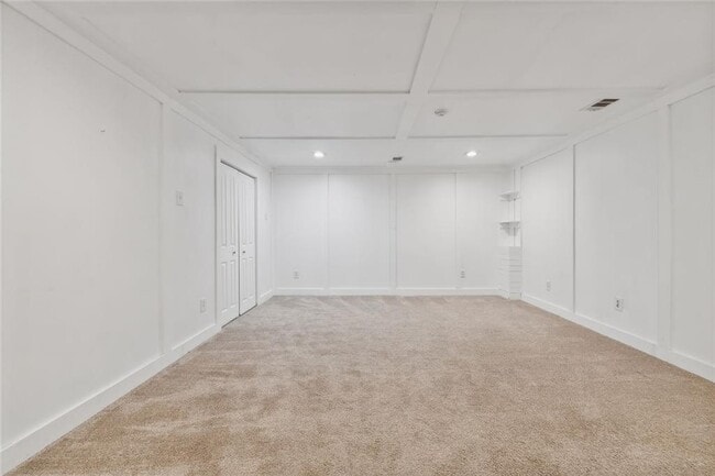 Building Photo - 508 Huntington Pl