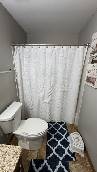 Building Photo - 5S455 Scots Dr