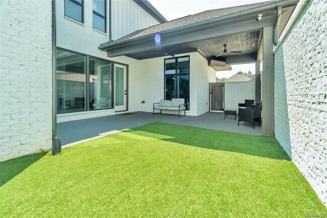 Building Photo - 7132 Fain Park Dr