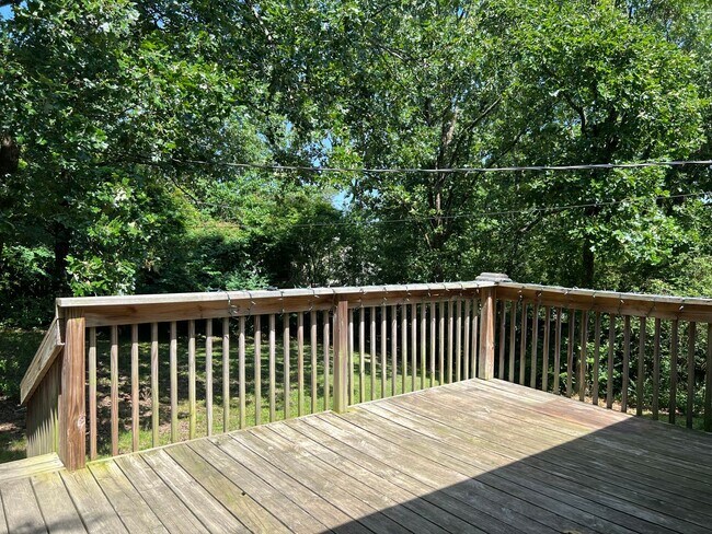 Building Photo - 14 Feldspar Ct
