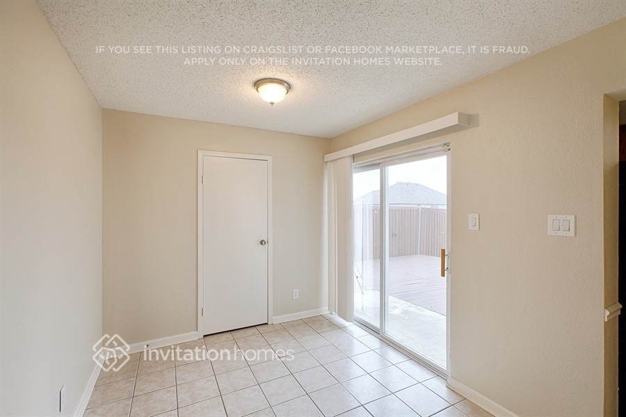 Building Photo - 2401 Forestmeadow Dr