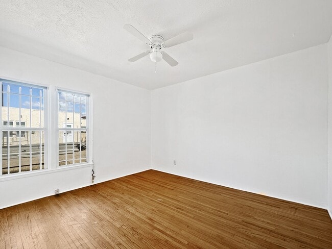 Building Photo - 3 Bedroom House in North Park!