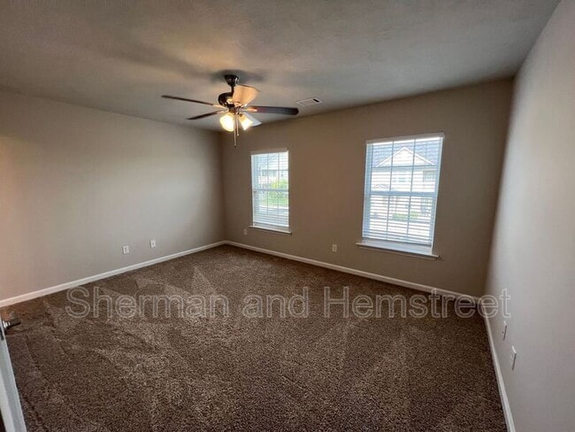 Building Photo - 672 Dobhill Ln