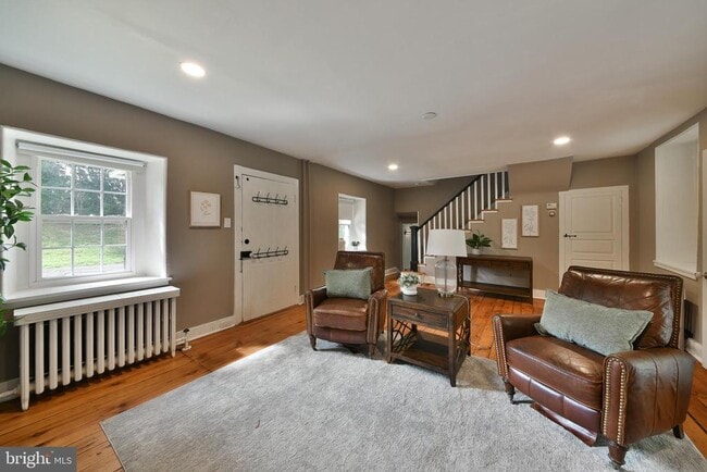 Building Photo - 966 Paige Ct