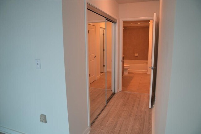 Building Photo - 3324 Peachtree Rd