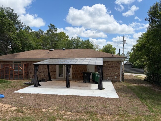 Building Photo - 1484 Van Delia Rd