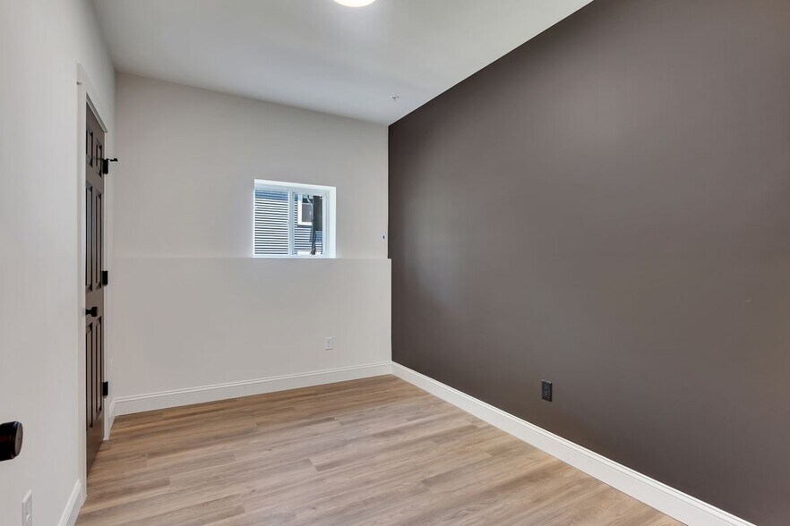 Building Photo - 36 Pawling Ave