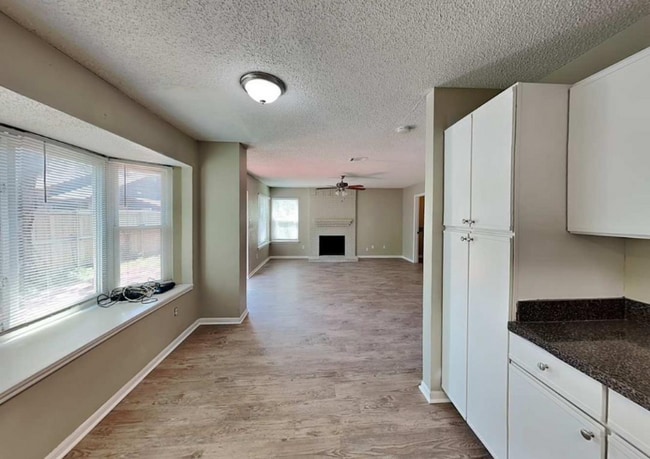Building Photo - 8108 Devon Ct