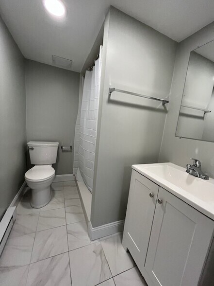Building Photo - 506 Beacon St