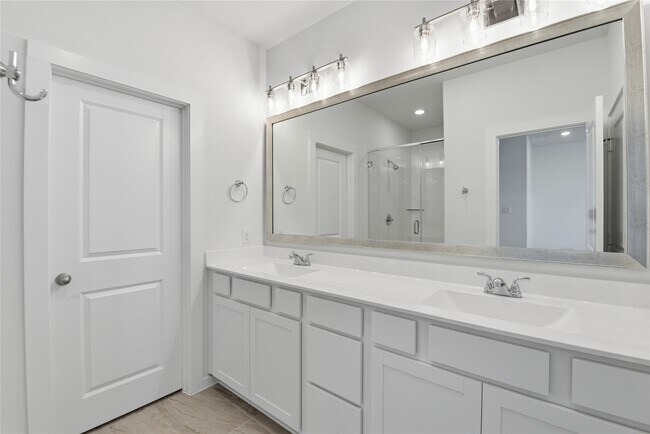 Building Photo - 3220 Loam Ln