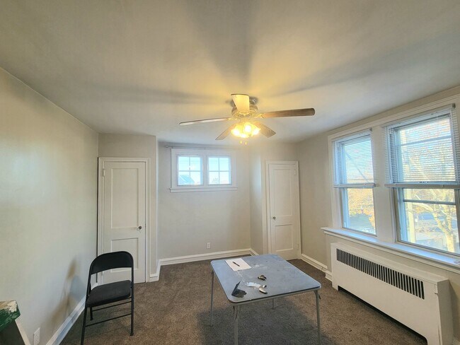 Building Photo - Stunning 4-Bedroom Townhome with Finished ...