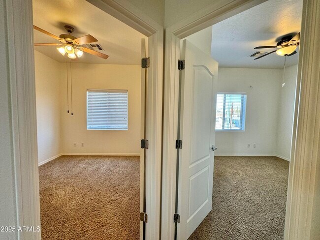 Building Photo - 1838 E Anderson Dr