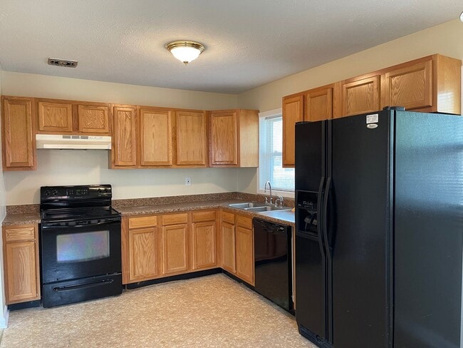 Building Photo - Coming Soon! Lovely Home w/ HW Floors! *Spring Special-$100/mo Off Your Rent for 6 Months!*