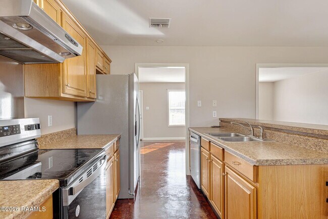 Building Photo - 1026 Carmen Dr