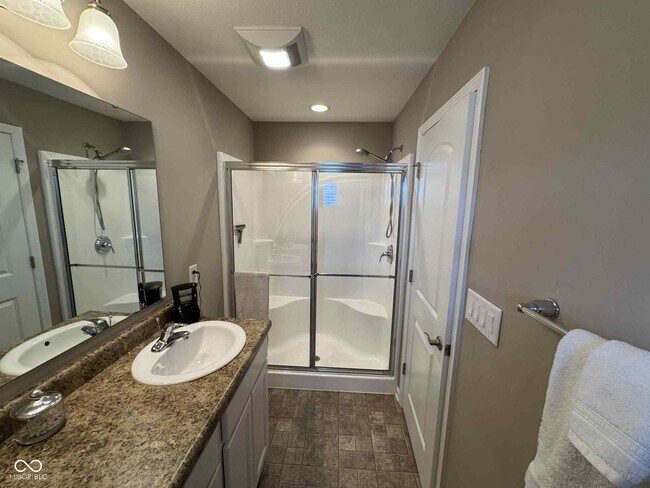 Building Photo - 9653 Angelica Dr